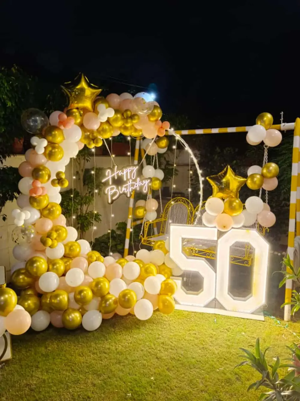 Birthday balloon decoration in Gurgaon